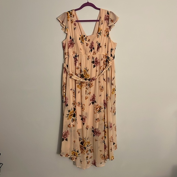Hi-Low Floral Dress - Picture 2 of 4